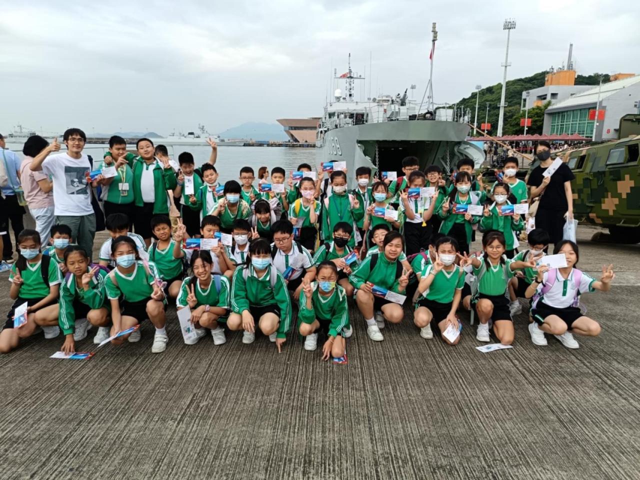 參觀昂船洲軍營