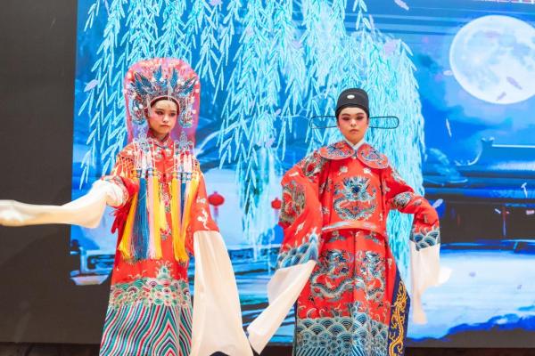  粵劇訓練也令學生更深入認識中國文化