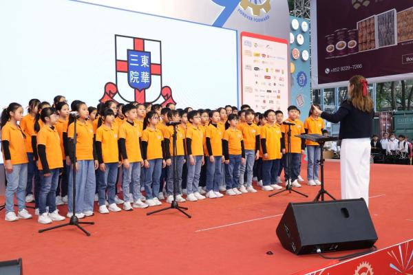 聯校合唱團於工展會演出