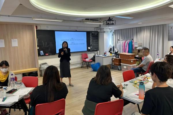 與香港科技大學資優教育中心合辦點燃計劃家長工作坊，加深家長了解資優教育發展